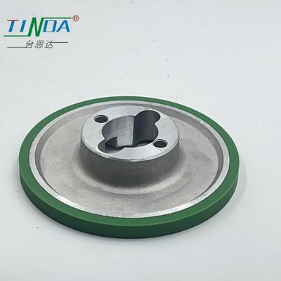 Zes spindel rubberrolwiel gebruikt in houtbordprofielverpakkingsmachines
