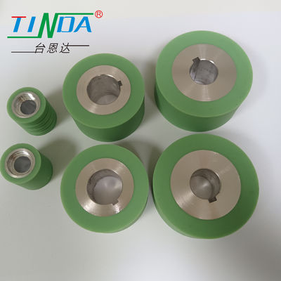 Zware cilindrische rubbervoerrollers voor verbeterde machineprestaties