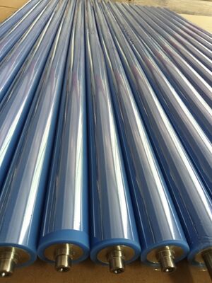 Aangepaste zelfklevende siliconenrubberrol gebouwd voor FPC-reinigingsmachine
