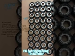 Op maat gemaakte aluminiumkernrubberrol met polyurethaanoppervlak