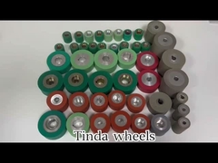 Op maat gemaakte cilindrische rubbervoerrollers voor nauwkeurige en consistente resultaten bij het hanteren van materiaal
